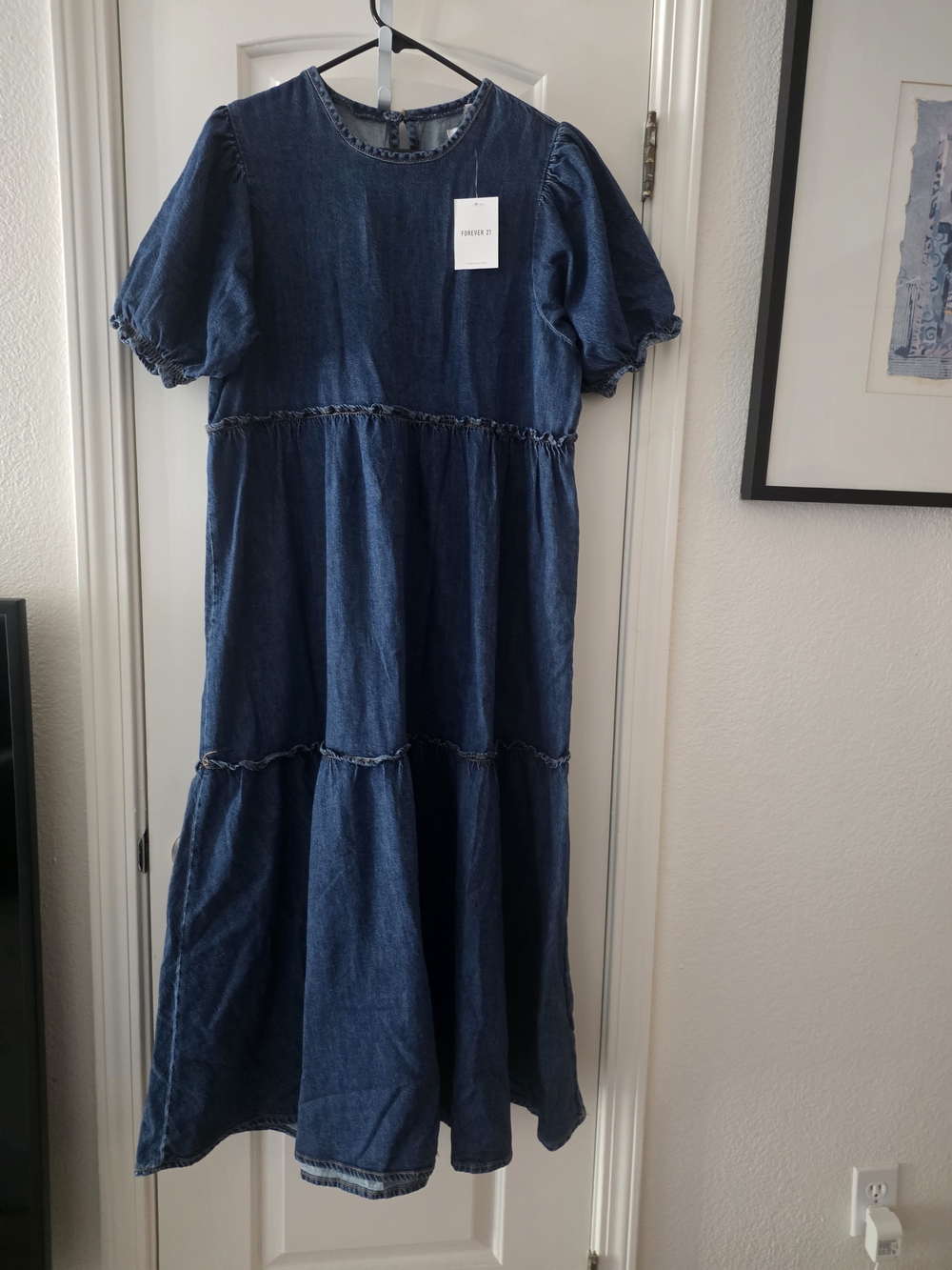Forever 21 Denim Ruffle Tiered Maxi Dress in A Dark Blue Wash Size L. - Picture 2 of 12